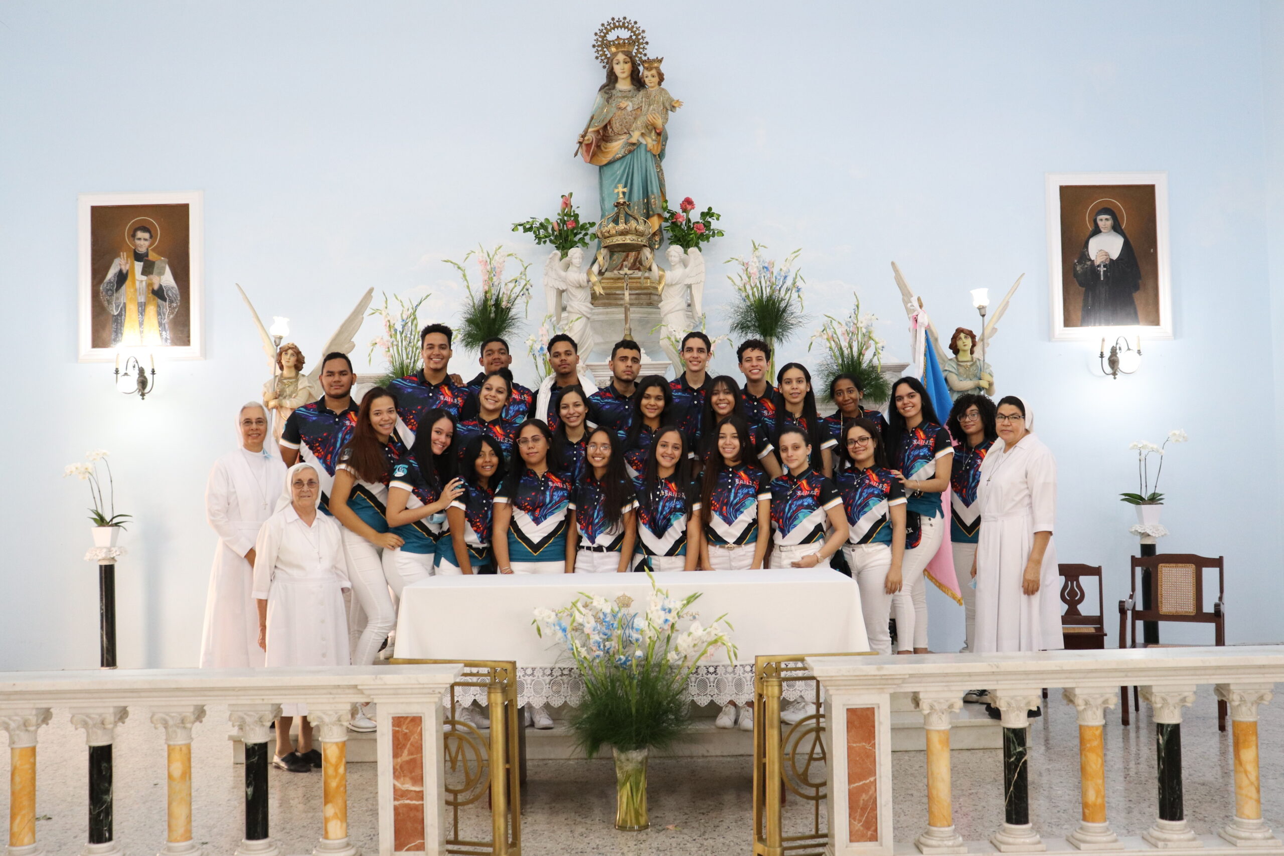 «Fiesta a María Auxiliadora».