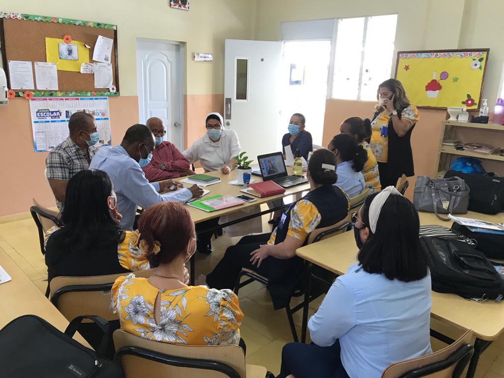 Visita del Distrito Escolar 06-06